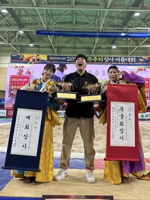 괴산군청 여자씨름단, 추석장사씨름대회 2체급 석권